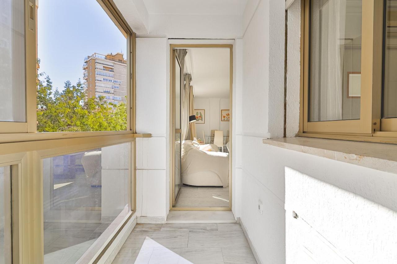 C9 Roomy Luminous 5 Bedroom In Town Appartamento
