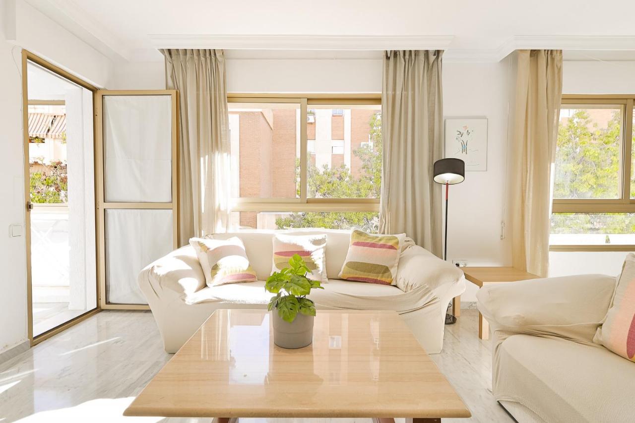 C9 Roomy Luminous 5 Bedroom In Town Appartamento *