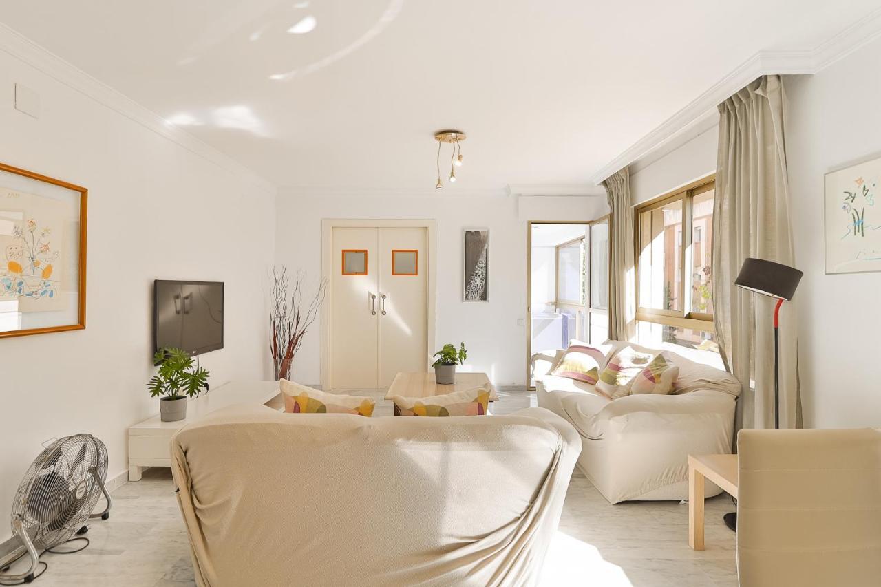 C9 Roomy Luminous 5 Bedroom In Town Appartement Málaga